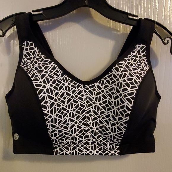 Cacique Intimates & Sleepwear Livi Active Cacique Sports Bra 4d New Poshmark